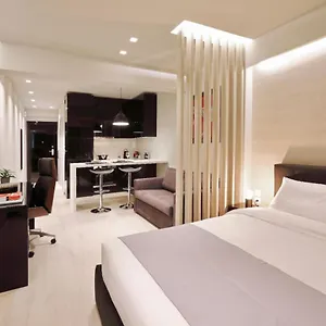 https://segundo-molo-suites.hotelschalkidiki.net